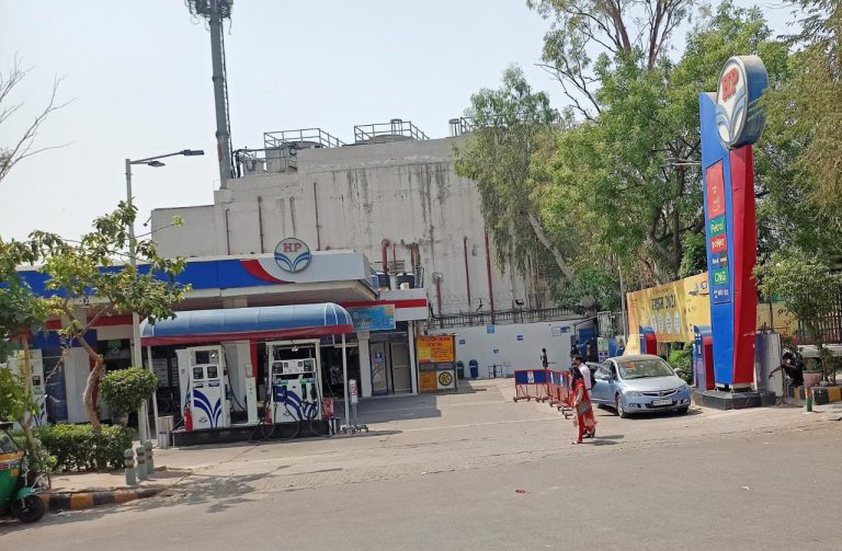 Petrol Price Today Hits Rs 100-per-Litre Mark in Delhi, Kolkata