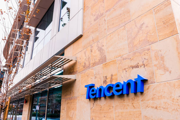 Chinese Tech Stocks Rise, Tencent Surges On Strong FY Results