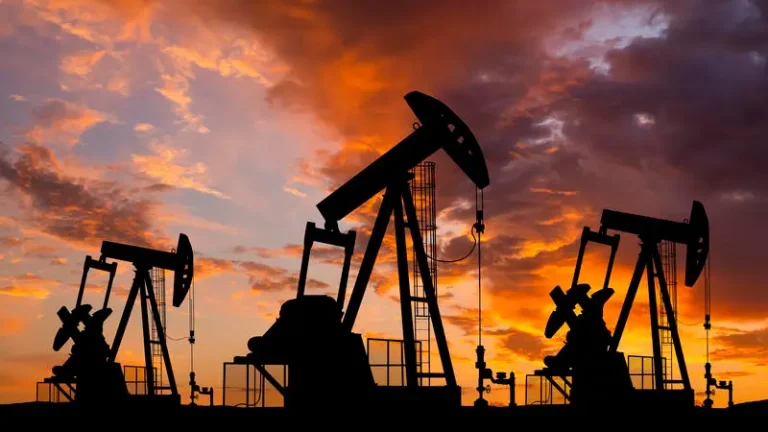 Oil Prices Rise 1% on Optimism for Increased Demand: Weekly Gain for Brent Crude